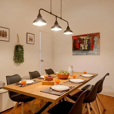 My Graca Flat With Balcony | Lisbon