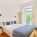 My Graça Flat with Balcony | Lisbon Lisboa