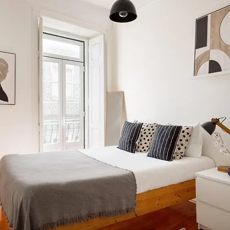 Lejlighed My Graca Flat With Balcony | *